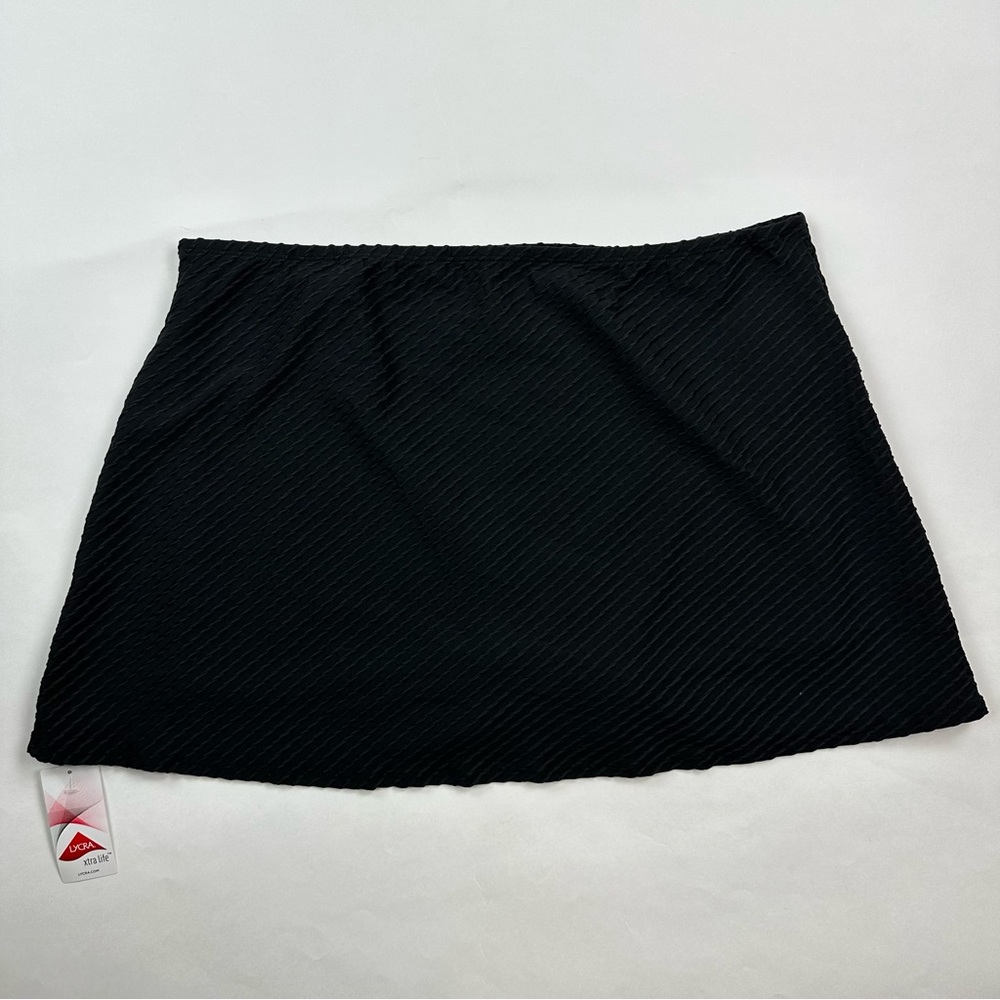 Lands’ End Black Textured Skort Size 2X - Picture 4 of 9